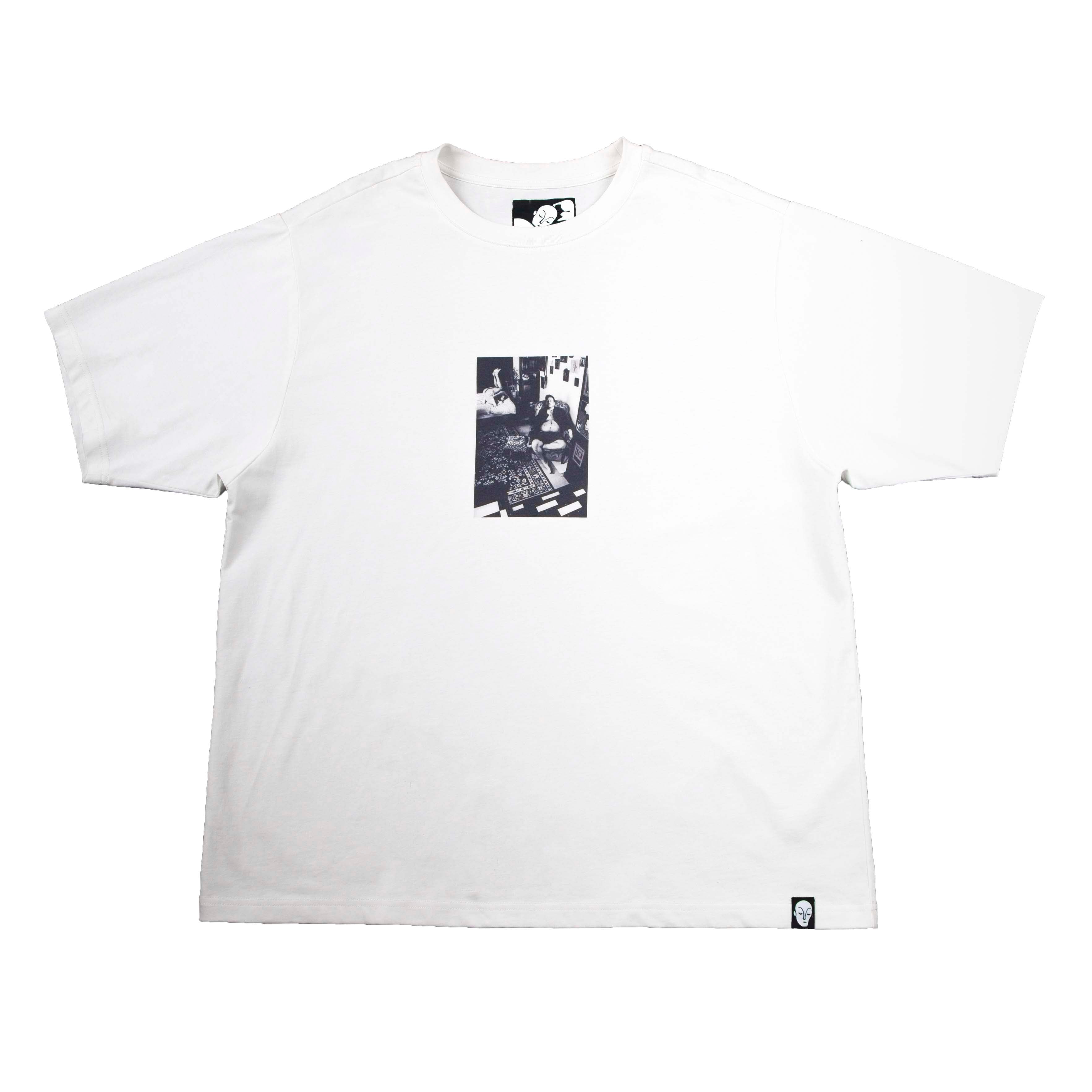 Monochrome moment tee
